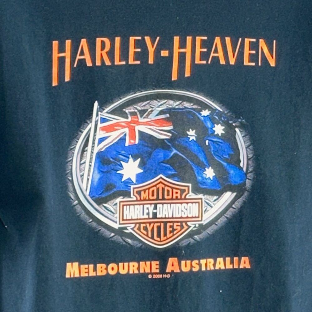 Harley-Davidson Navy Tee with Retro Motorcycle Graphic - Picture 4 of 15
